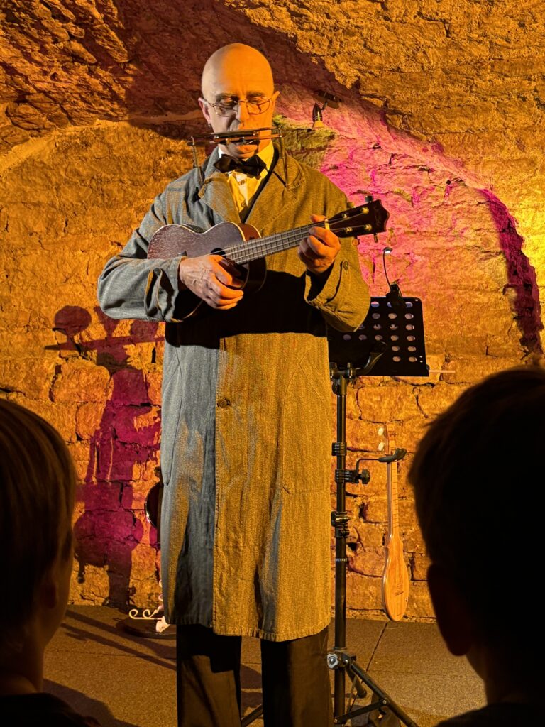 Sébastien Gérard lors de la Première de Qu'Youkou 1879